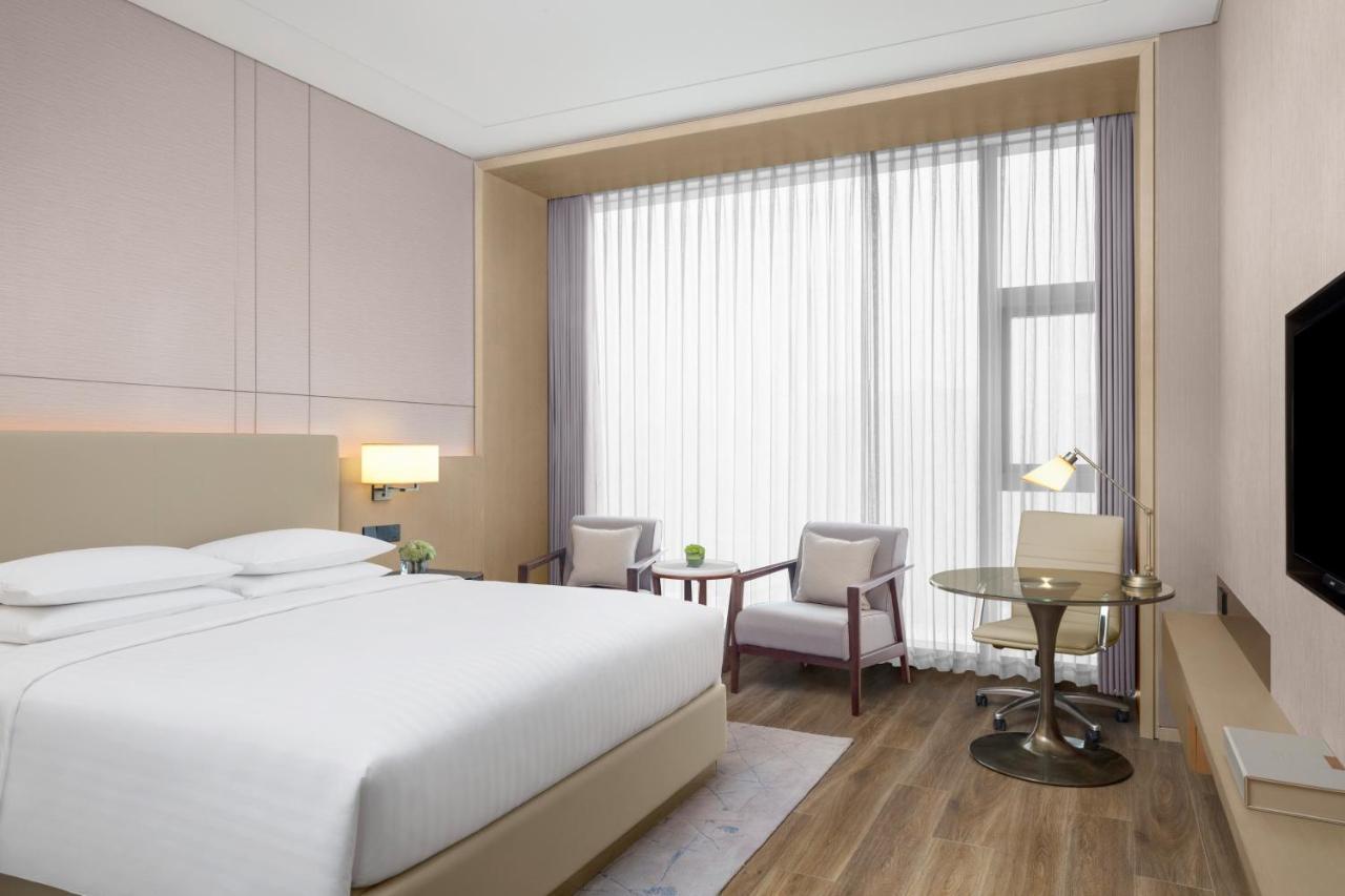 Courtyard By Marriott Xi'An North Hotell Exteriör bild