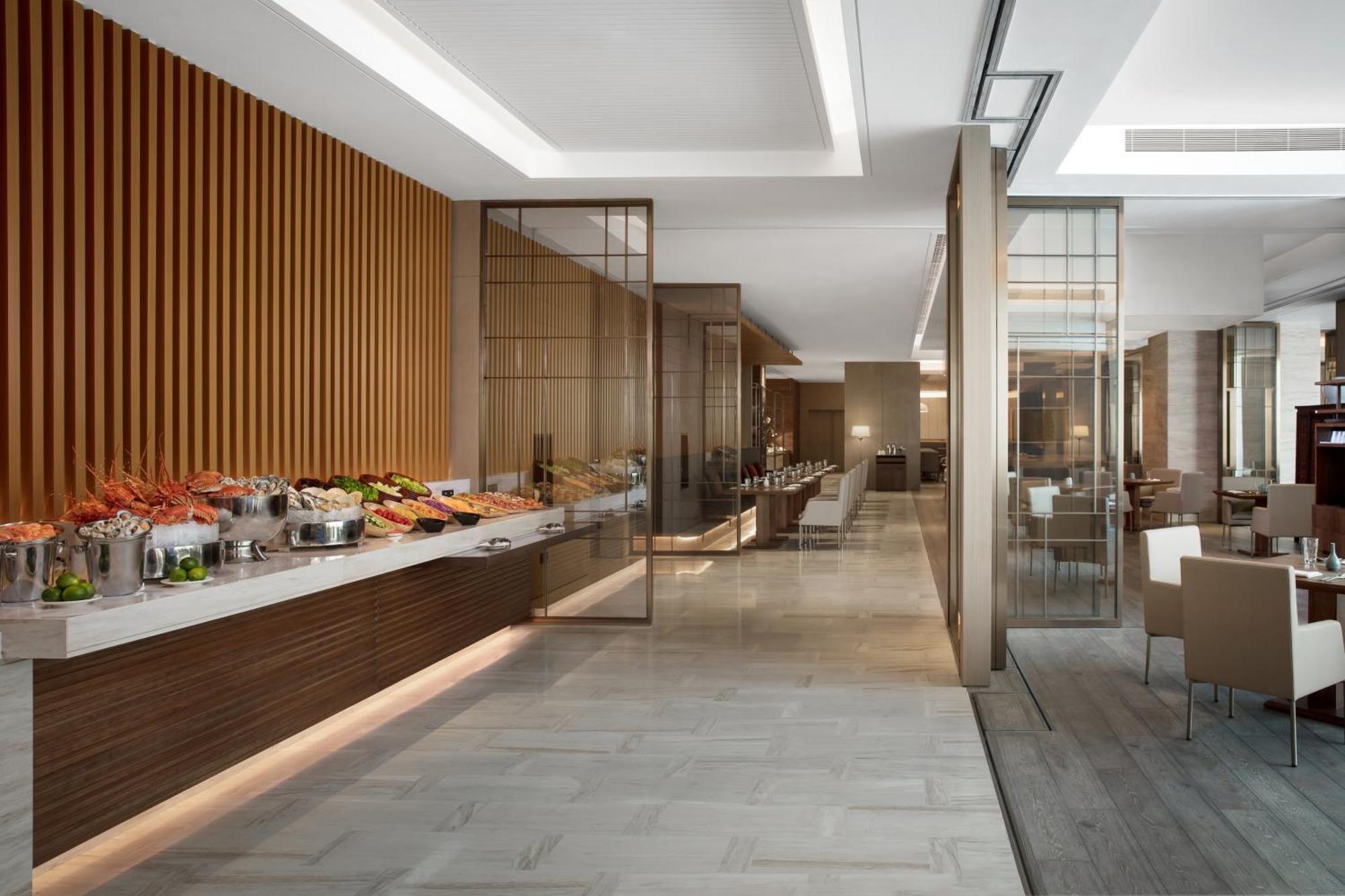 Courtyard By Marriott Xi'An North Hotell Exteriör bild